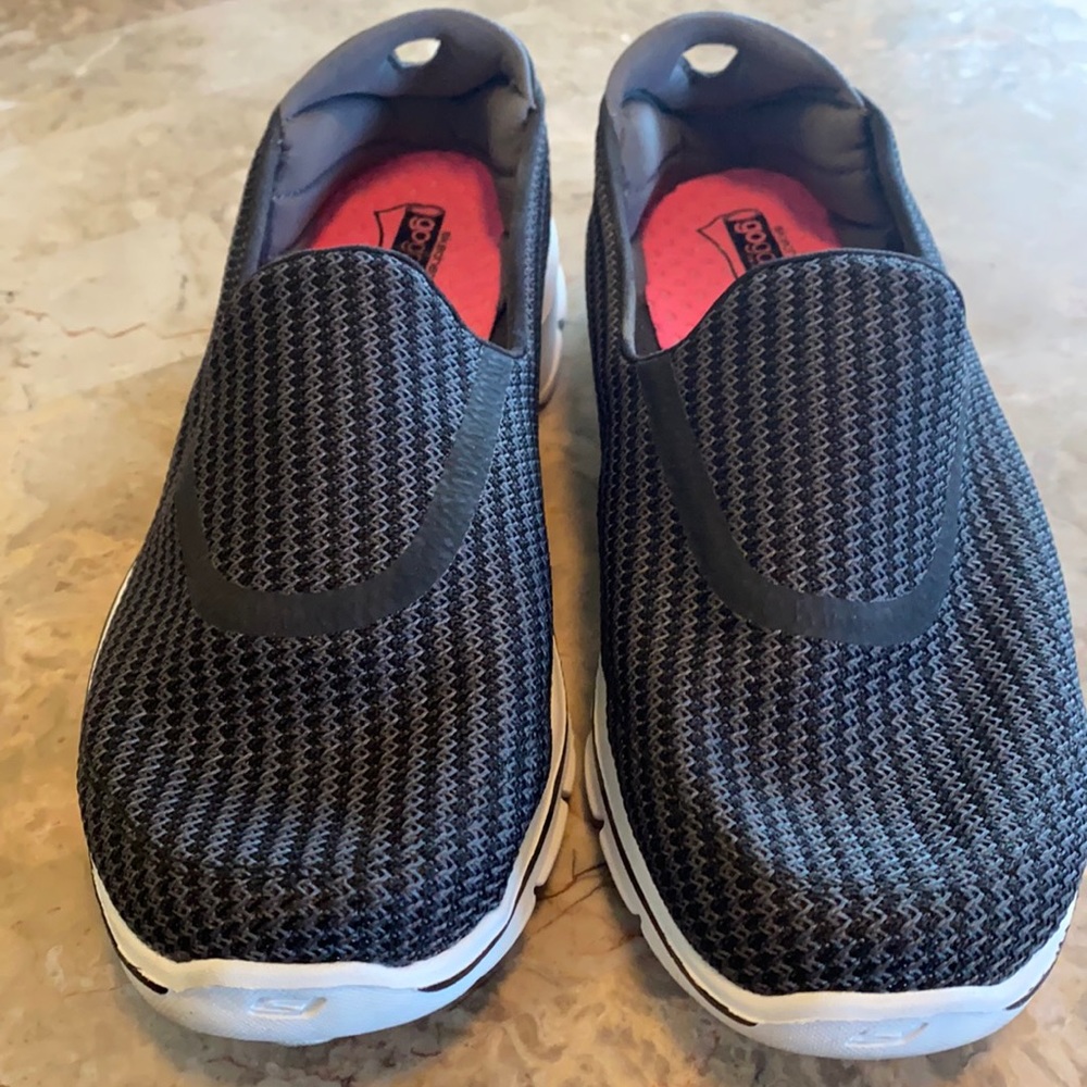 Skechers Gogamat slightly Worn 8 1/2